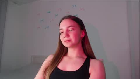 fireflies_fly_ online show from 04-29-26, 07:42