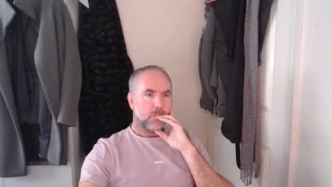 Snapshot of firephil chatting on 10-30-25, 11:55 firephil online show from 10-30-25, 11:55