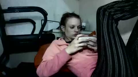 FirstTimeFeak online show from 05-04-26, 08:32