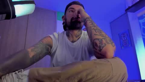 Snapshot of fisherrman666 chatting on 10-31-25, 03:57 fisherrman666 online show from 10-31-25, 03:57