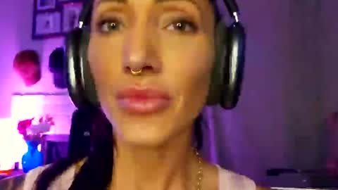 fit_sxy_siouxsie online show from 09-09-25, 09:20