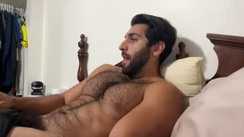 Snapshot of fitcurvyman4fun_69 chatting on 10-17-25, 03:42 fitcurvyman4fun_69 online show from 10-17-25, 03:42