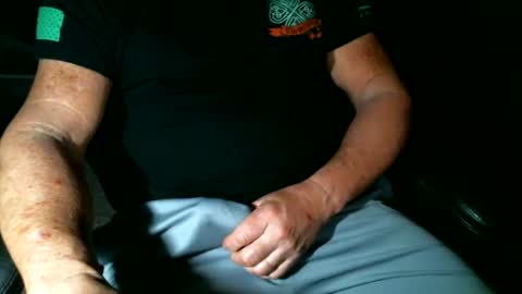 fitguy40 online show from 02-11-25, 04:22