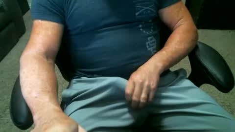 fitguy40 online show from 09-09-25, 03:39