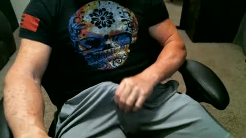 fitguy40 online show from 09-30-25, 03:11