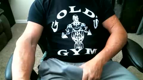 fitguy40 online show from 10-22-25, 06:51