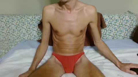 Snapshot of fithotguy90 chatting on 10-22-25, 10:31 Luis online show from 10-22-25, 10:31