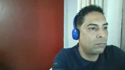 Snapshot of fitlatinoxx chatting on 03-13-26, 06:58 FitLatinoXx online show from 03-13-26, 06:58