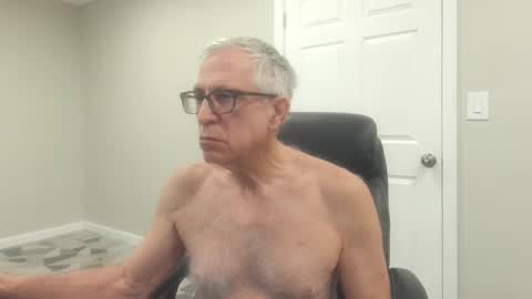 Snapshot of fitman999 chatting on 02-16-25, 06:10 Jon online show from 02-16-25, 06:10