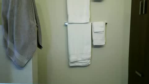 fitonetoo online show from 10-20-25, 01:00