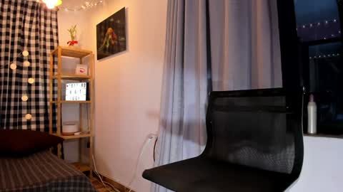 Snapshot of fitrosexxx chatting on 02-02-25, 01:23 Margarita online show from 02-02-25, 01:23