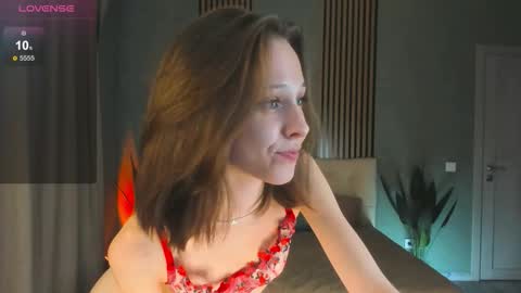 im Linda please give me thumbs up online show from 11-04-25, 10:03