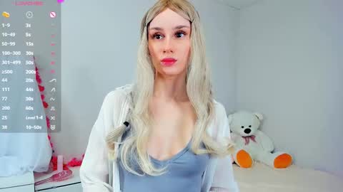 Kira online show from 03-23-26, 02:37