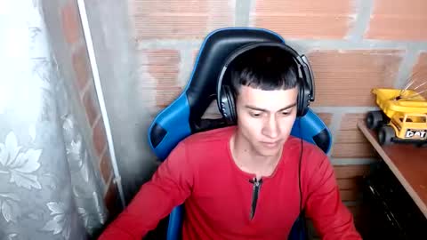 Snapshot of flacolatind chatting on 01-05-25, 02:06 FLACO online show from 01-05-25, 02:06