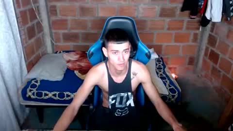 Snapshot of flacolatind chatting on 01-19-25, 04:33 FLACO online show from 01-19-25, 04:33