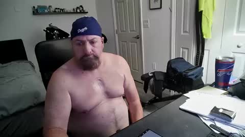 Snapshot of flaguy3233 chatting on 01-05-25, 08:31 Florida guy online show from 01-05-25, 08:31