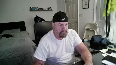 Snapshot of flaguy3233 chatting on 01-09-25, 09:05 Florida guy online show from 01-09-25, 09:05