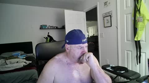 Snapshot of flaguy3233 chatting on 01-28-25, 03:04 Florida guy online show from 01-28-25, 03:04