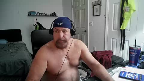 Snapshot of flaguy3233 chatting on 01-30-25, 07:50 Florida guy online show from 01-30-25, 07:50