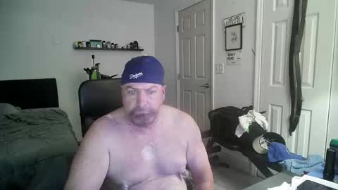 Snapshot of flaguy3233 chatting on 10-22-25, 04:18 Florida guy online show from 10-22-25, 04:18