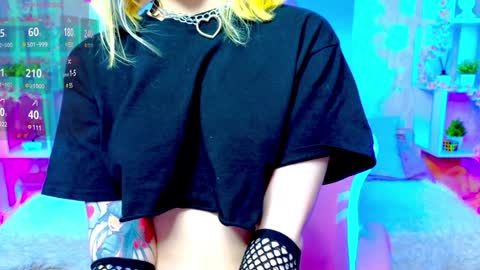 Sophie online show from 12-16-24, 04:13