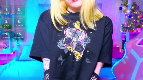 Sophie online show from 01-14-25, 04:15