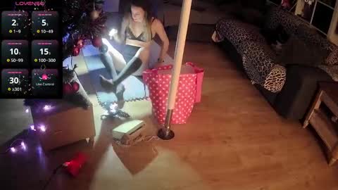 Snapshot of flakoyflaki chatting on 12-20-24, 11:37 flakoyflaki online show from 12-20-24, 11:37