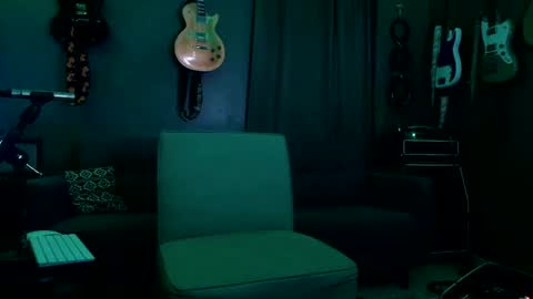 Flannel Dong online show from 10-23-25, 02:27