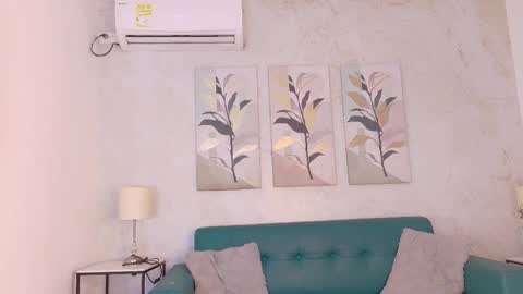 Flavia online show from 02-12-26, 07:42