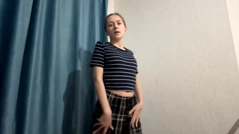 Emma online show from 03-06-26, 06:04