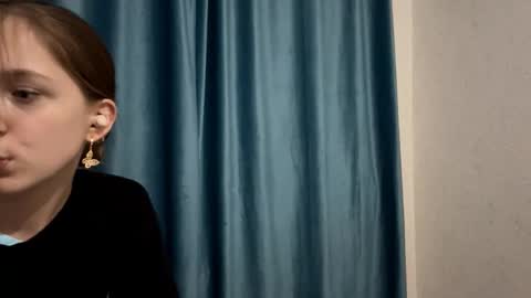 Emma online show from 03-10-26, 07:08