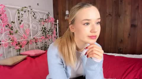 Snapshot of fletahargenrader chatting on 11-14-25, 10:14 Amina online show from 11-14-25, 10:14