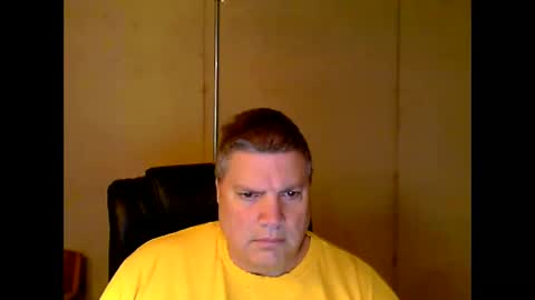 Snapshot of fletch32 chatting on 01-01-25, 05:00 jd online show from 01-01-25, 05:00