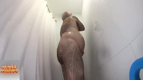 Snapshot of flexymodern chatting on 09-18-25, 03:41 Matt Masterson online show from 09-18-25, 03:41