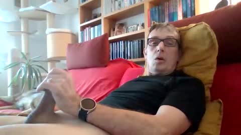 Ralf online show from 10-31-25, 07:31