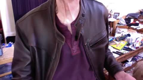 Snapshot of flip4u chatting on 12-18-24, 10:02 flip4u online show from 12-18-24, 10:02