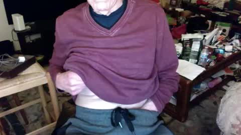 Snapshot of flip4u chatting on 11-16-25, 01:39 flip4u online show from 11-16-25, 01:39