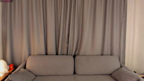 Doloras online show from 02-15-26, 09:11