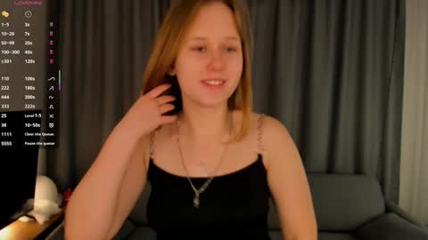 Doloras online show from 02-16-26, 07:32