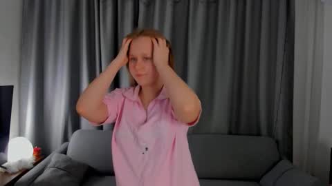 Doloras online show from 02-22-26, 08:07