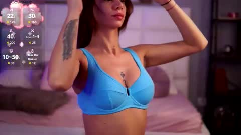 Snapshot of flirty_fawn chatting on 09-19-25, 02:46 Ana online show from 09-19-25, 02:46