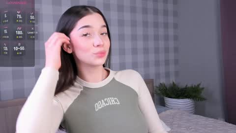 Emely  online show from 12-29-24, 05:22