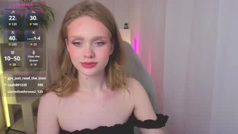 Snapshot of flirtypixy chatting on 09-30-25, 11:21 Polly online show from 09-30-25, 11:21