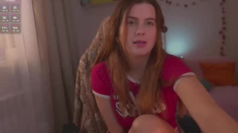 Snapshot of flonodo chatting on 11-16-25, 12:11 Eliza online show from 11-16-25, 12:11