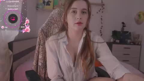 Snapshot of flonodo chatting on 02-18-26, 12:23 Eliza online show from 02-18-26, 12:23