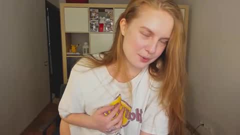 Snapshot of flora_fiore chatting on 09-26-25, 06:39 Hayley I WILL COME BACK ON MAY 27TH 6pm UTC online show from 09-26-25, 06:39