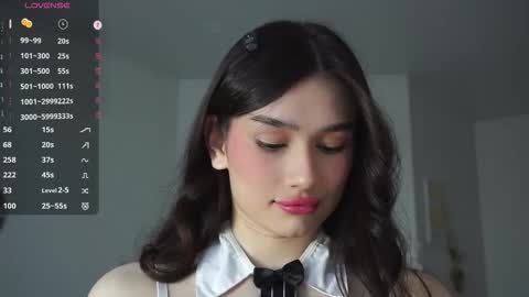 Snapshot of floralmuse chatting on 09-12-25, 12:27 Viola online show from 09-12-25, 12:27