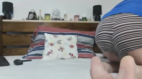 Snapshot of florekmilan chatting on 01-05-26, 07:50 florekmilan online show from 01-05-26, 07:50