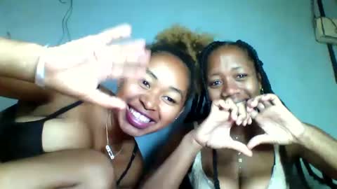 florencia011 online show from 02-17-25, 06:53