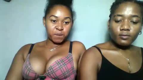 florencia011 online show from 02-26-25, 10:31